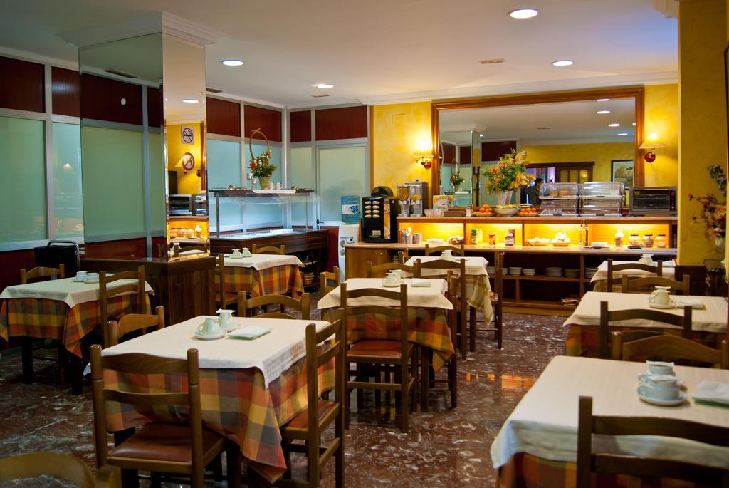 Hotel Los Angeles Figueres  Eksteriør bilde