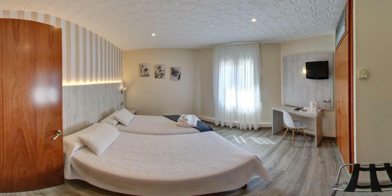 Hotel Los Angeles Figueres  Eksteriør bilde