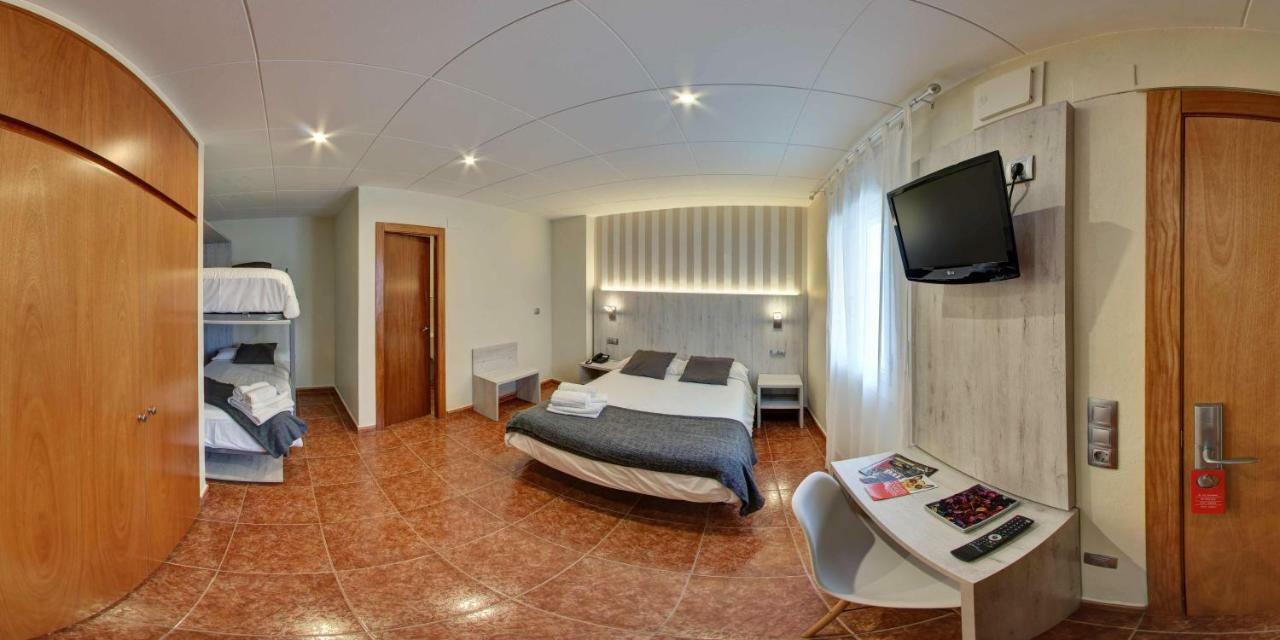 Hotel Los Angeles Figueres  Eksteriør bilde